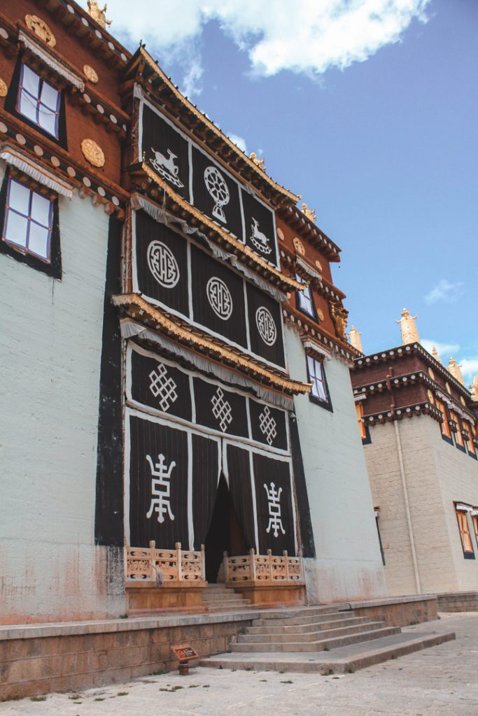 Shangri-la Tibetan Monastery