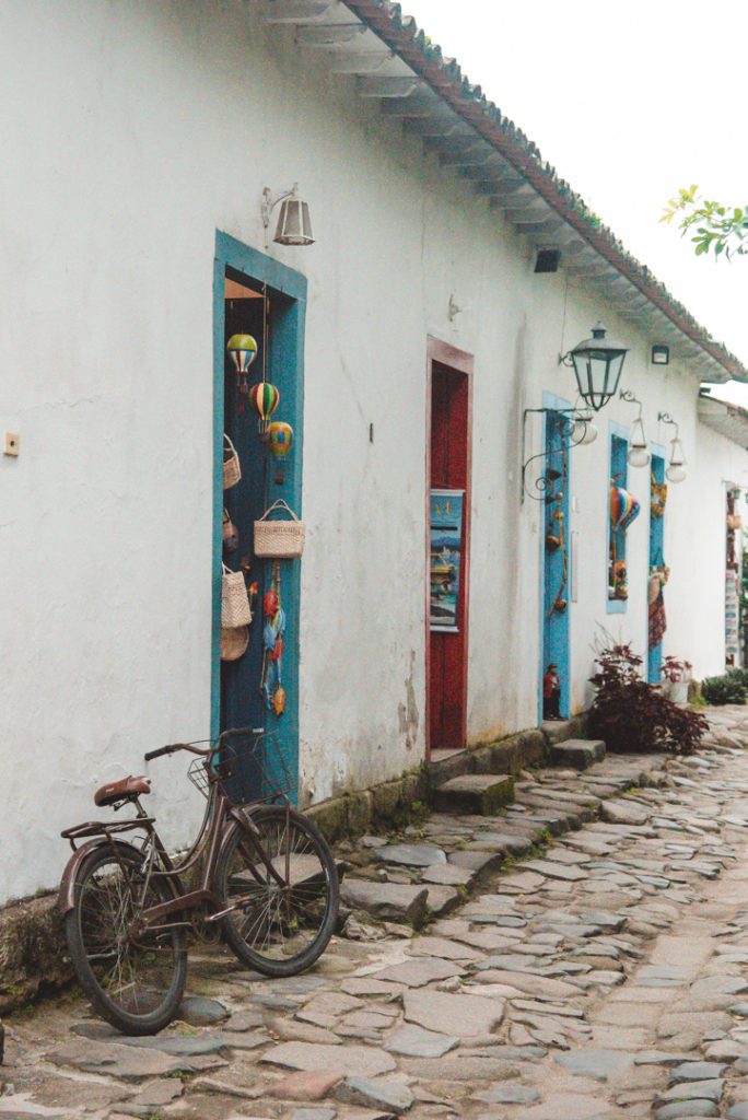 street and bike in Paraty Brazil