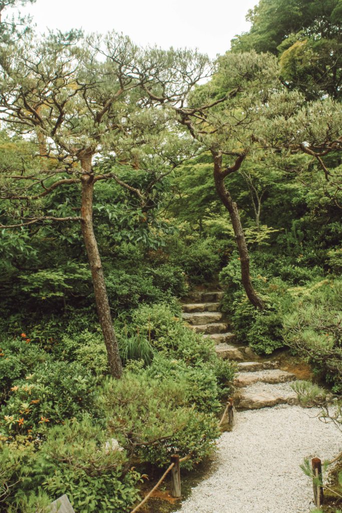 2 day Kyoto itinerary: a walk through a tranquil garden 