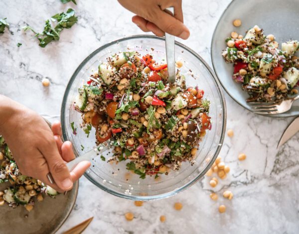 vegan quinoa chickpea salad