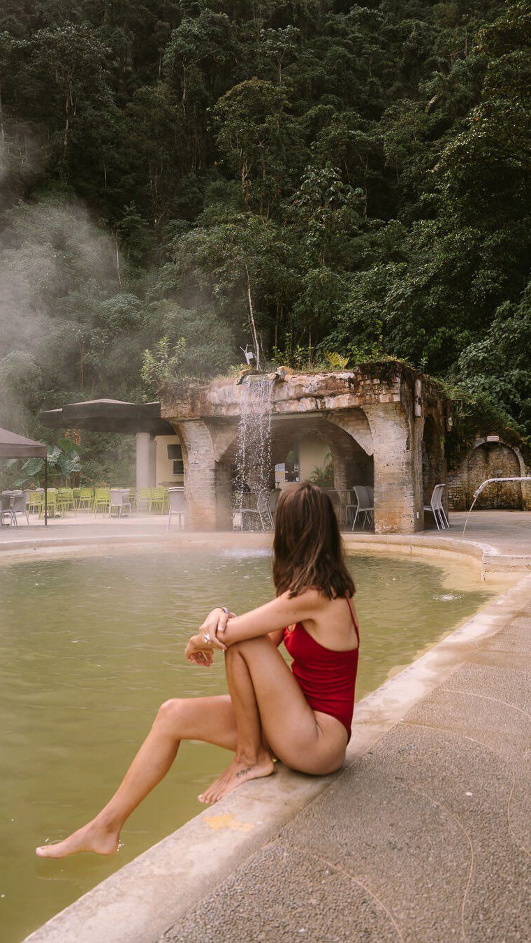 The best kinda mornings involve getting up at sunrise for a hot spring soak surrounded by jungle. One of my favorite places in Colombia for a spot of morning wellness. 📍 Termales Santa Rosa de Cabal #termalessantarosadecabal #santarosadecabal #termalessantarosa #colombiatravel #visitcolombia