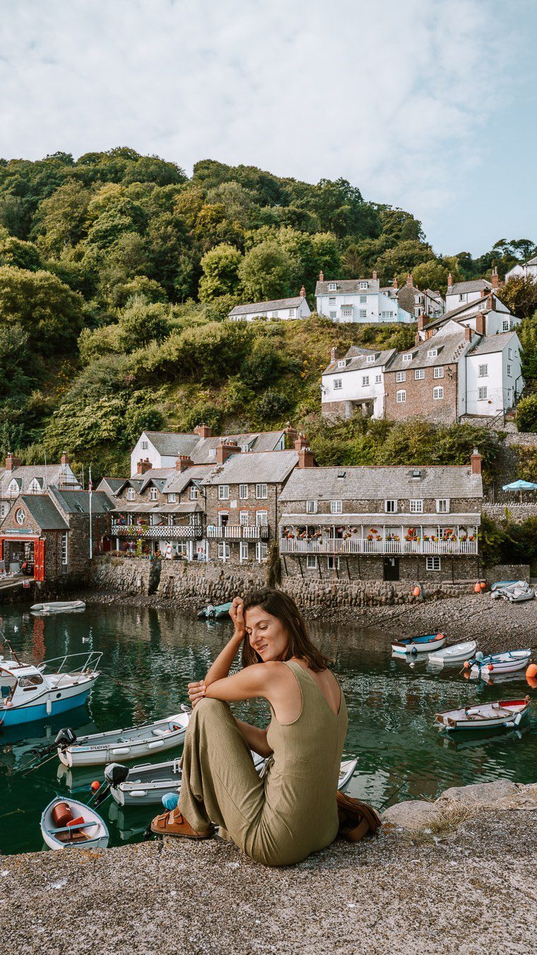A little glimpse into our North Devon weekend in the midst of another glorious, sunshine heatwave. ☀️Exploring some seriously picturesque corners of the country including the little fishing villages of Clovelly and Bucks Mills as well as the beautiful beaches of Saunton Sands, Croyde Bay and Barricane Beaches. Blog post with my full itinerary is coming soon 💛#visitengland #visitdevon #northdevon #northdevoncoast #mybritain