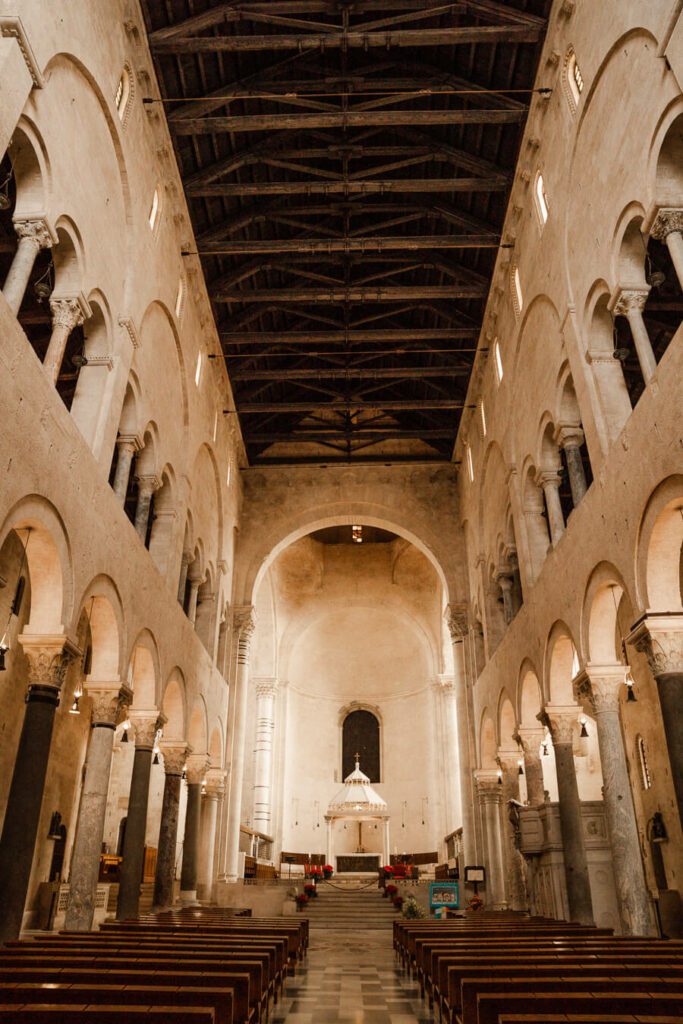 things to do in Bari Italy, visit the inside of the Duomo