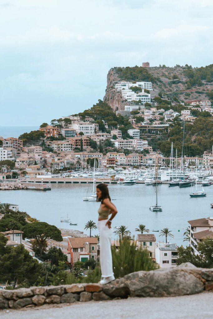 woman and Port de Soller