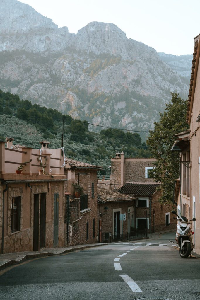 morning in Fornalutx Mallorca