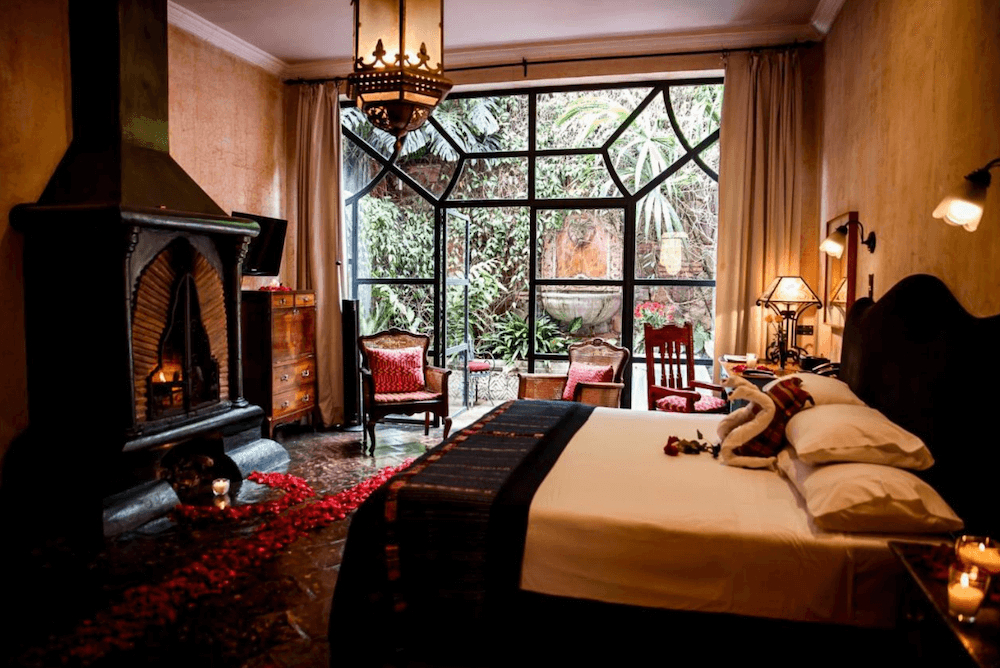 Mezon Panza verde luxury hotels in Antigua Guatemala, master suite