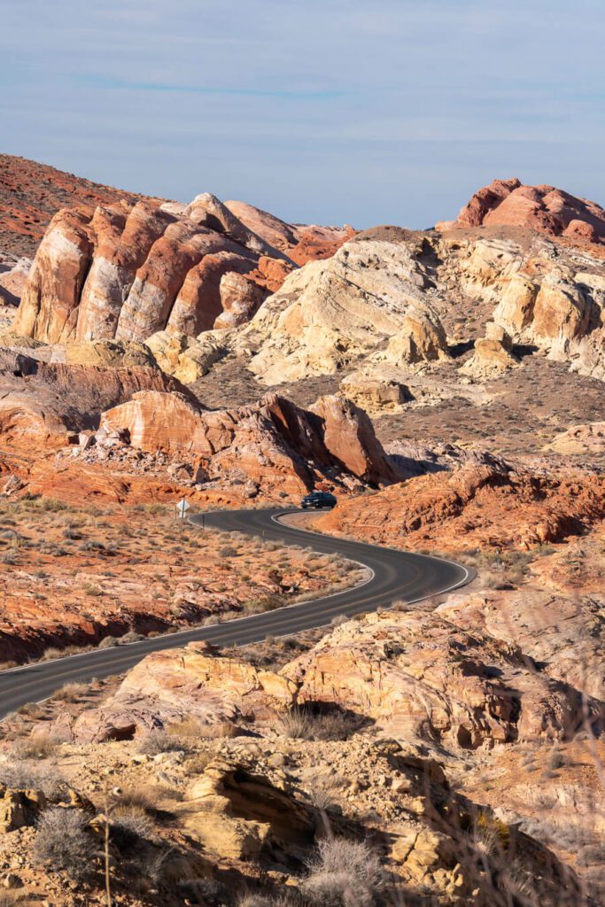 winding road of valley of fire state park