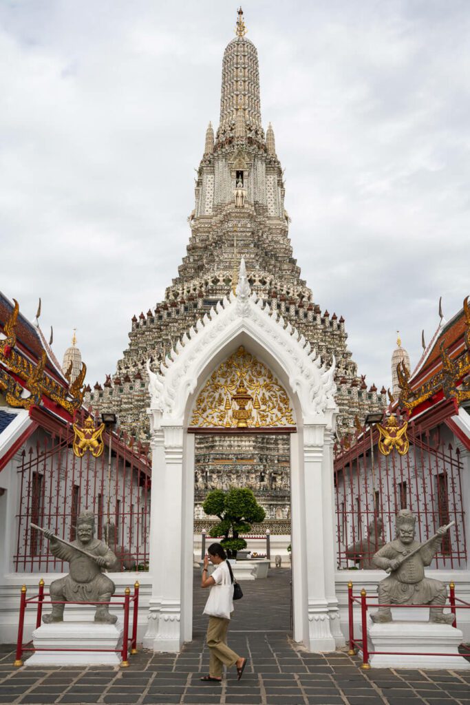 wat arun entrance, Bangkok Thailand