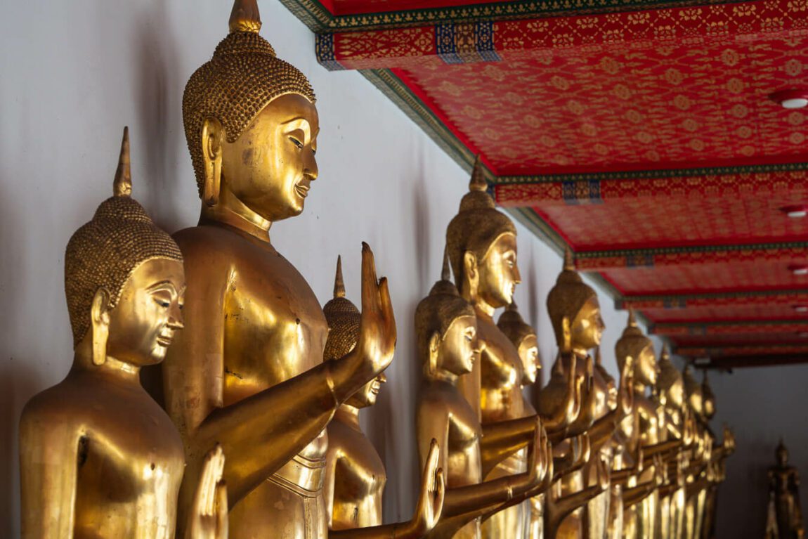 golden buddha statues in bangkok thailand