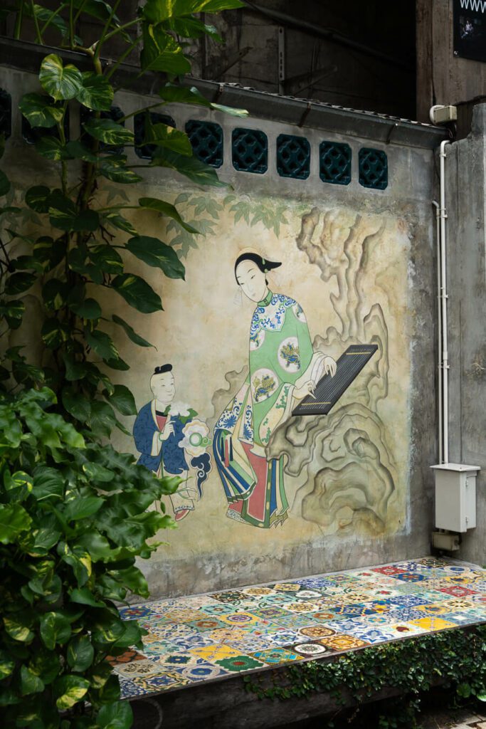 Japanese inspired Talat Noi street art