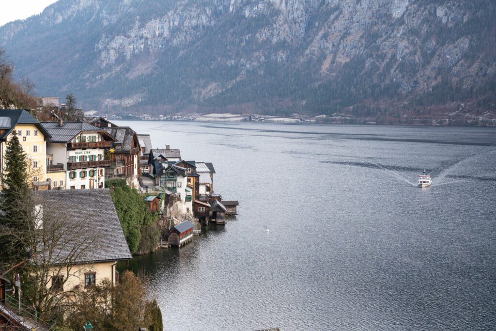 Hallstatt lake and town from above