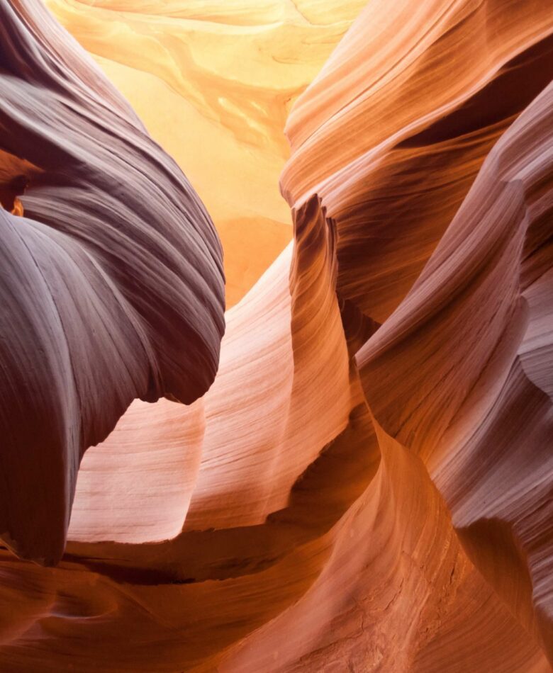 lower antelope canyon best time