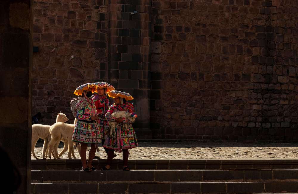 Indigenous women Cusco Peru