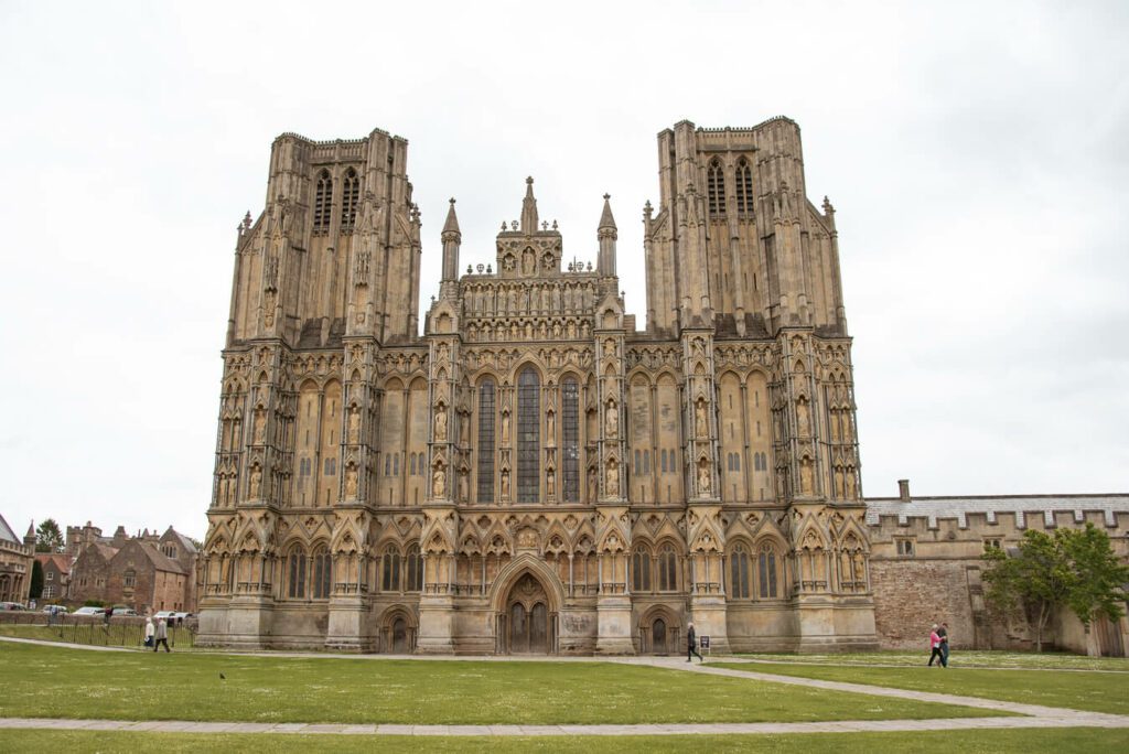 Wells Cathedral exterior a top thing to do in wells somerset