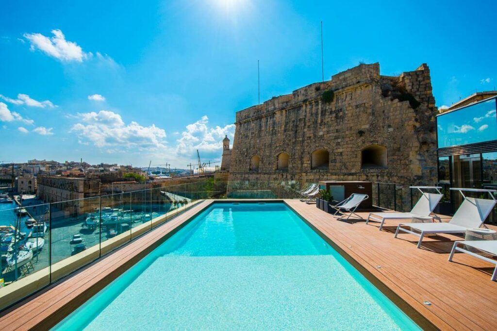 Cugo Gran Macina Hotel pool in Valletta Malta