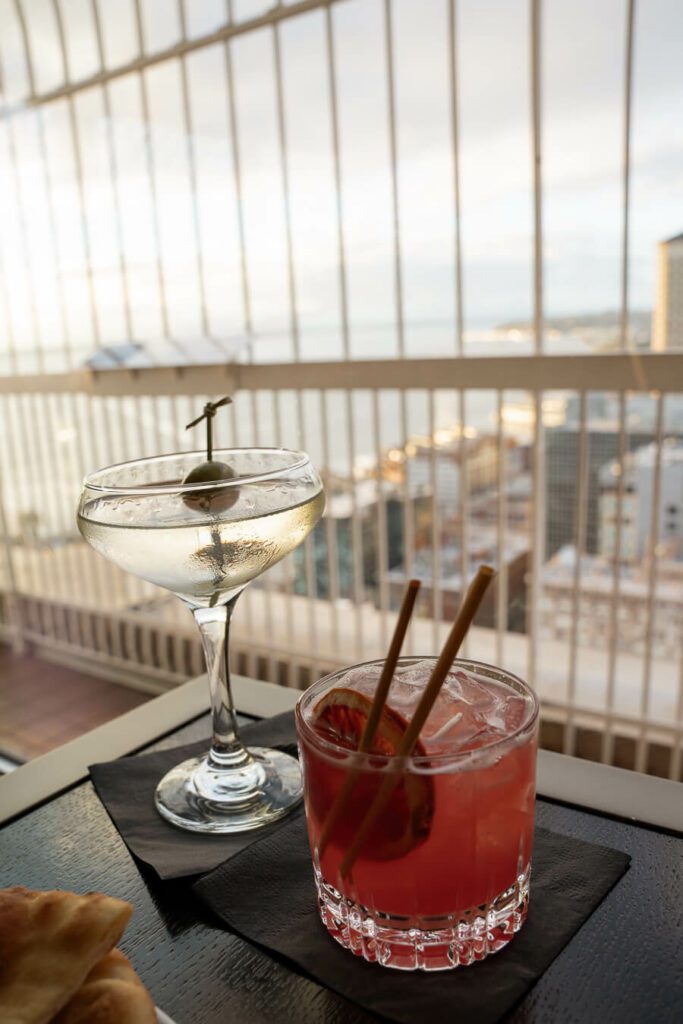 cocktails at the Smith tower bar Seattle