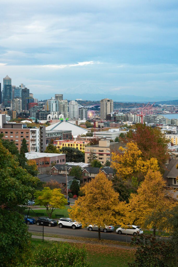 fall views from kerry park seattle
