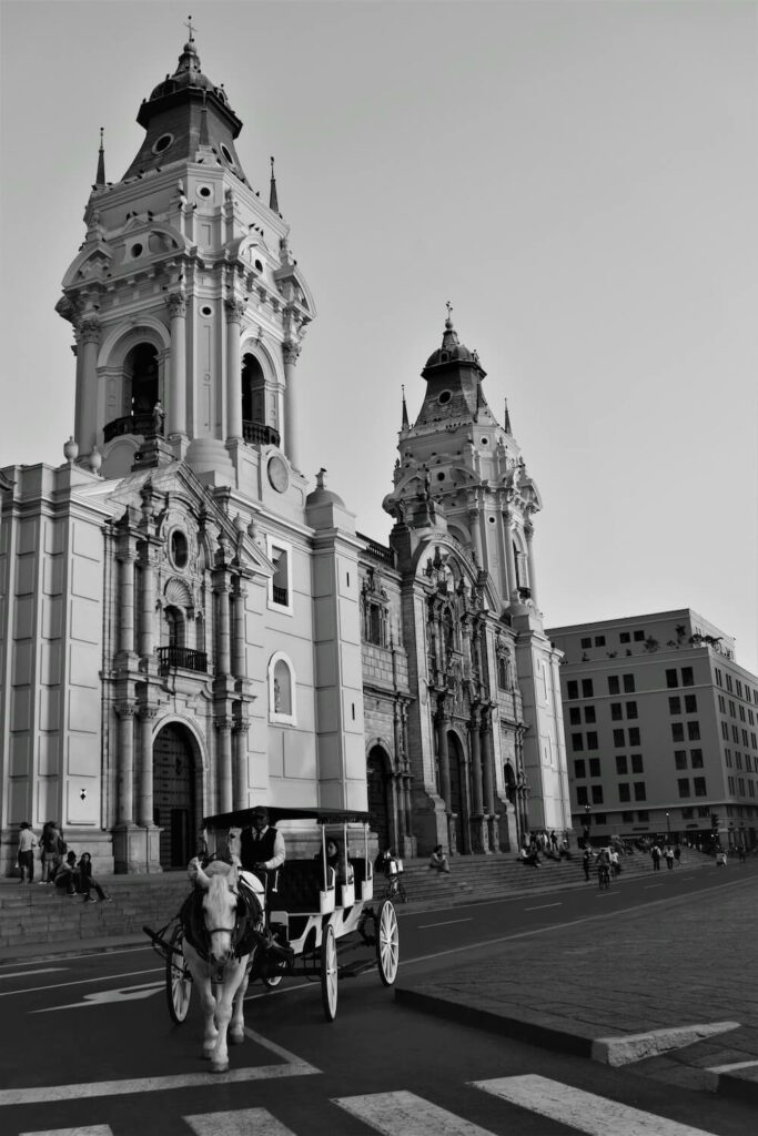 plaza de armas lima peru