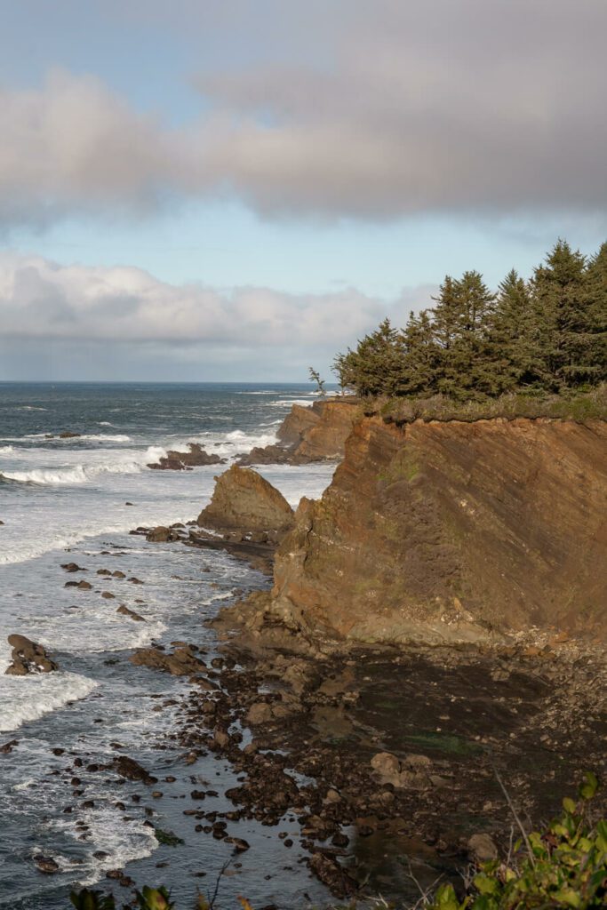 oregon coast cliffs and ocean view