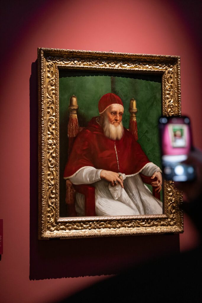Raphael's portrait of Pope Pius in bologna national gallery