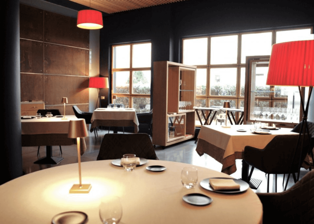 interior of abantal restaurant seville