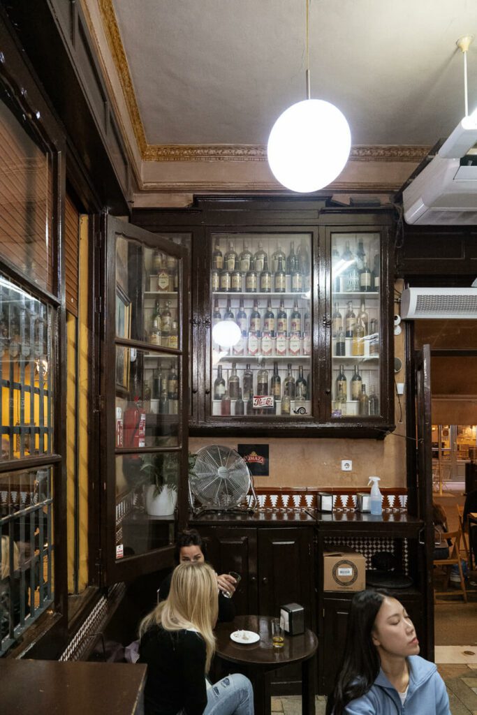Las Columnas tapas bar in seville