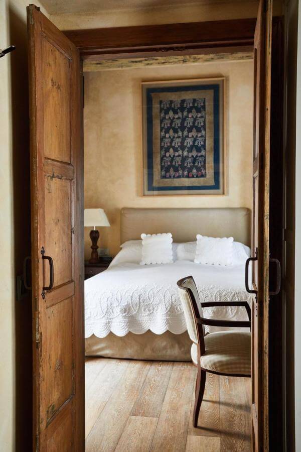rustic room at corral del rey hotel seville