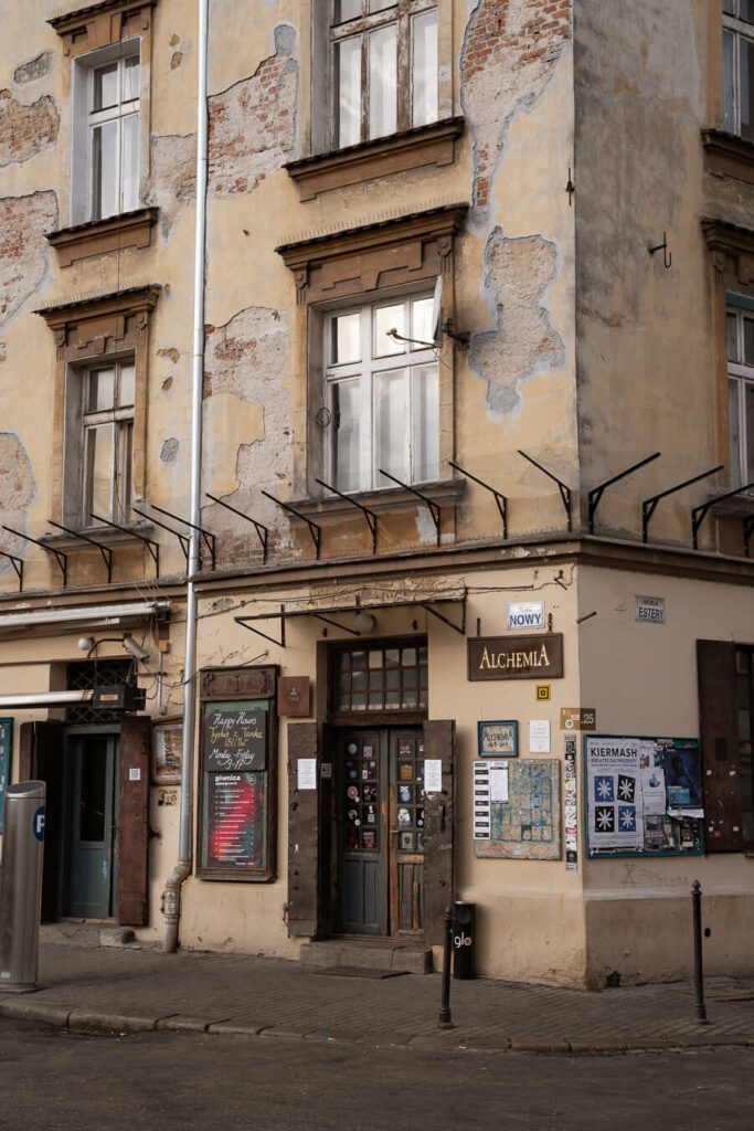 alchemia bar, things to do in krakow at night