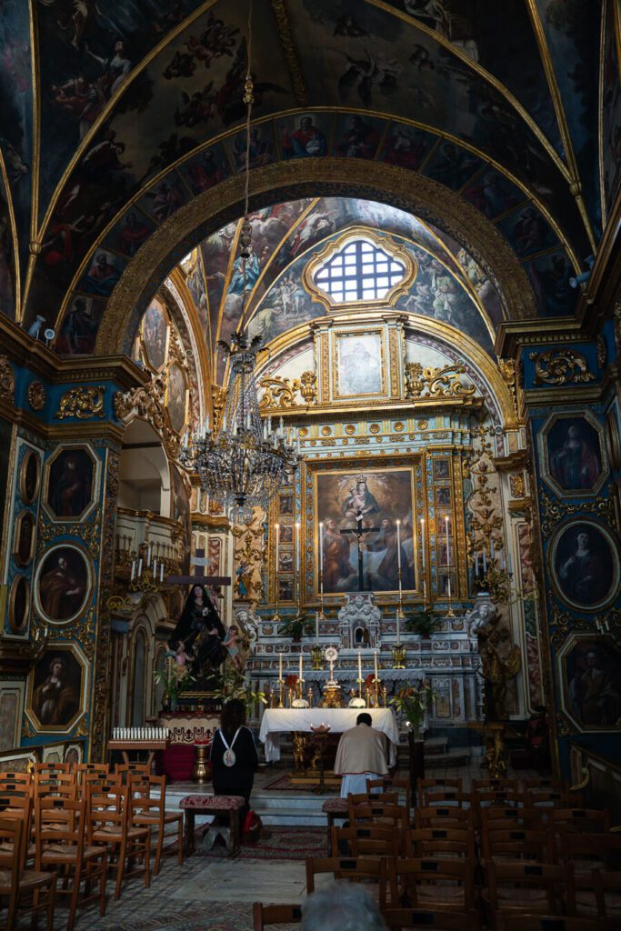 things to do in gallipoli, explore the churches