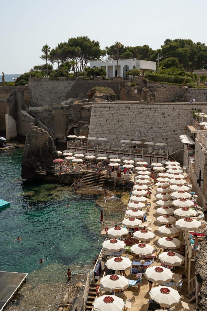 bagno marino archi salento puglia