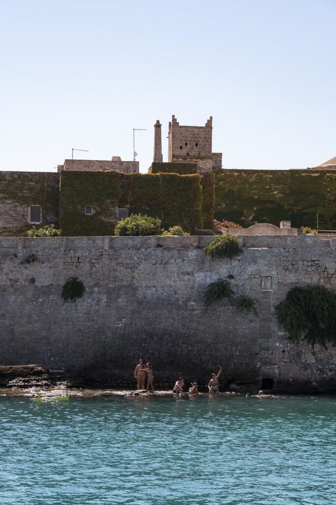 Spiaggia di Porto Ghiacciolo and Santo Stefano castle