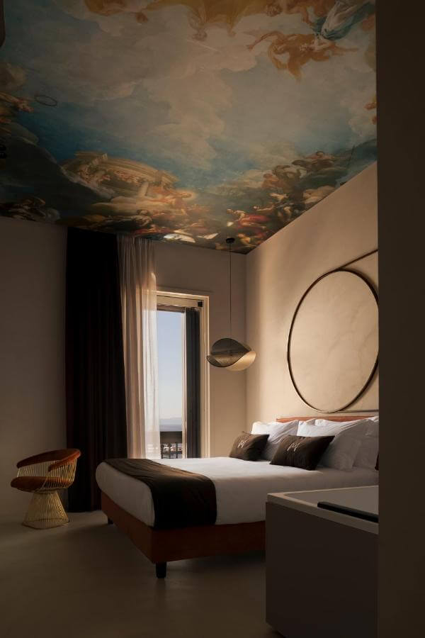 demetra suites room naples