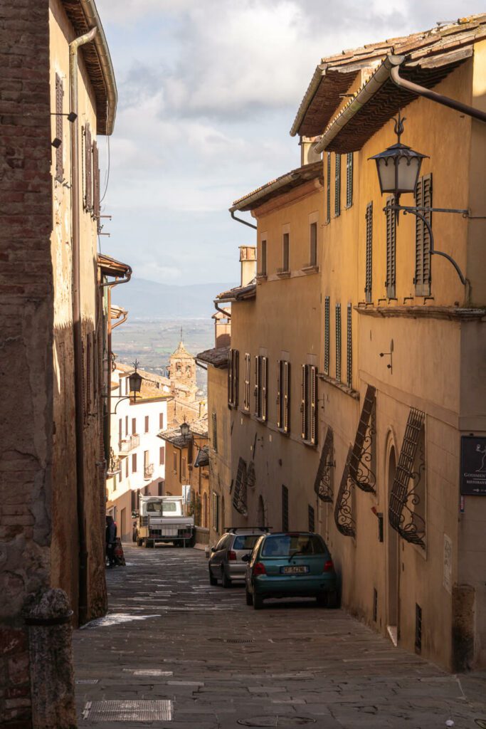 exploring the streets one of the best things to do in montepulciano