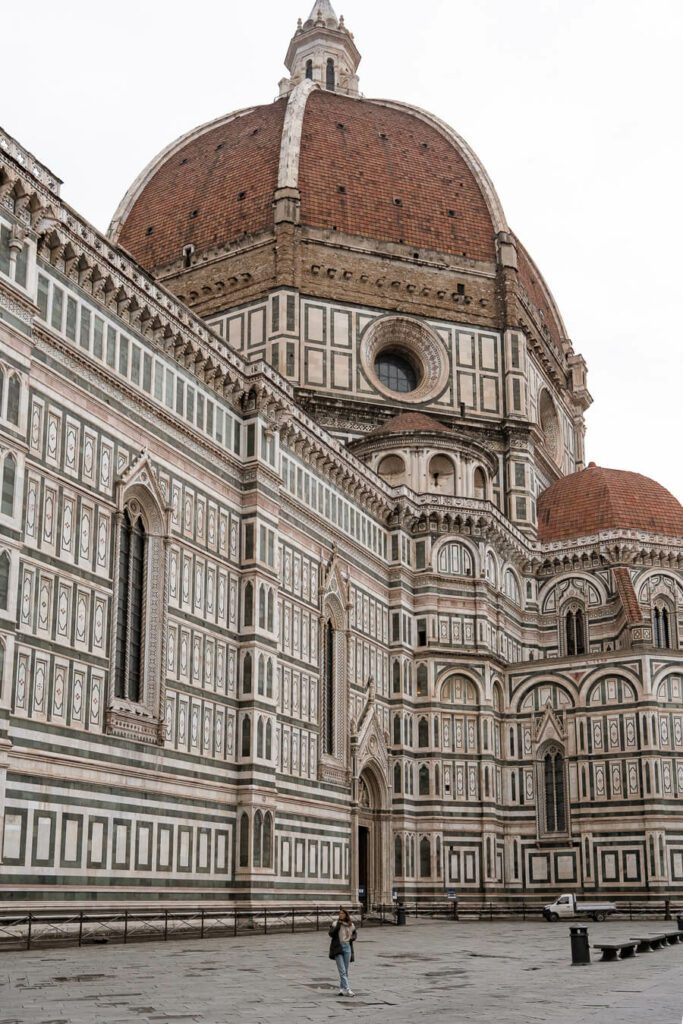 florence duomo in the early morning