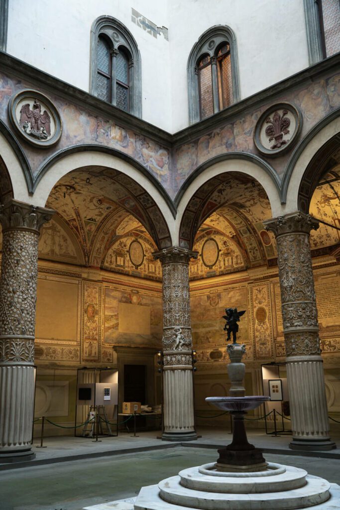 interior courtyard palazzo vecchio florence