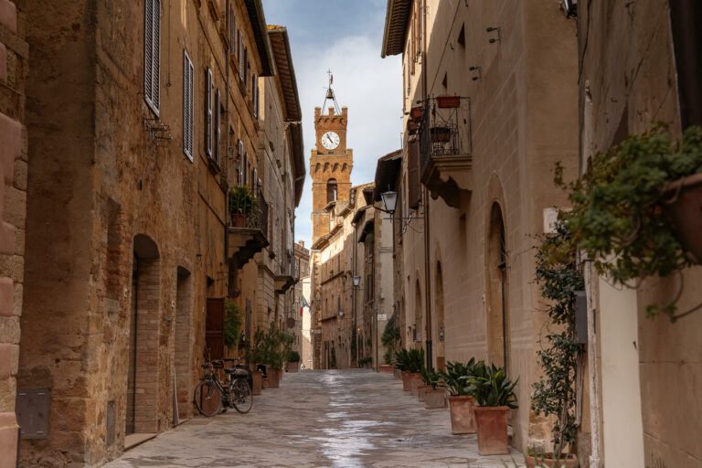 walking the Corso il Rossellino, one of the best things to do in pienza