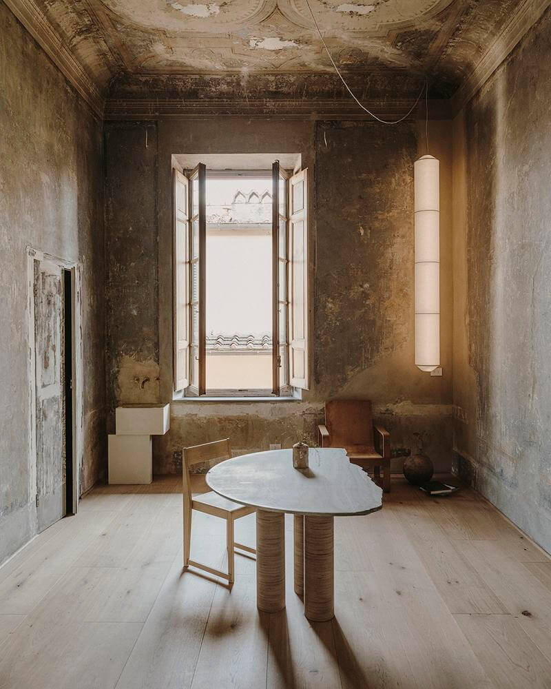 hidden gems in Florence, a palace room in a chic hotel