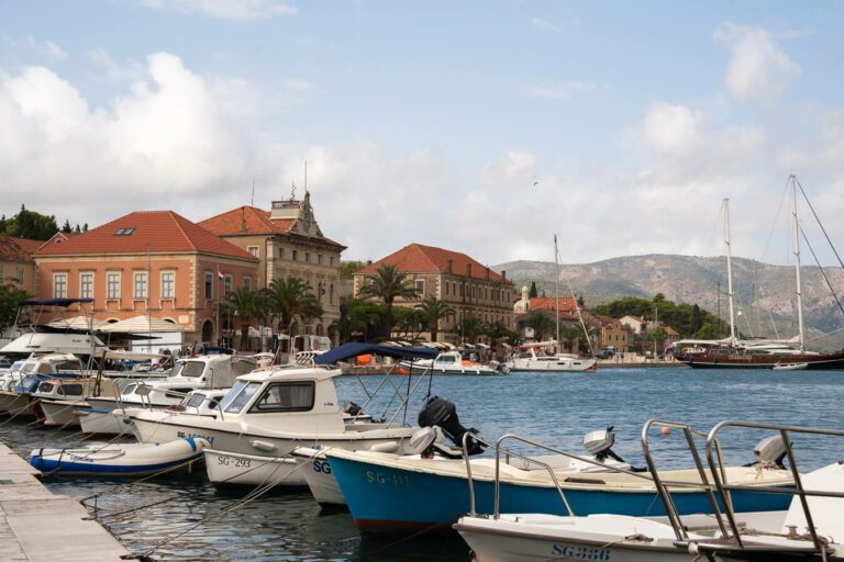 stari grad hvar riva with fishing boats