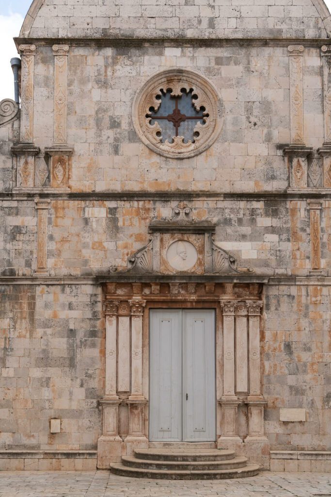 doorway of st stephen's church stari grad hvar