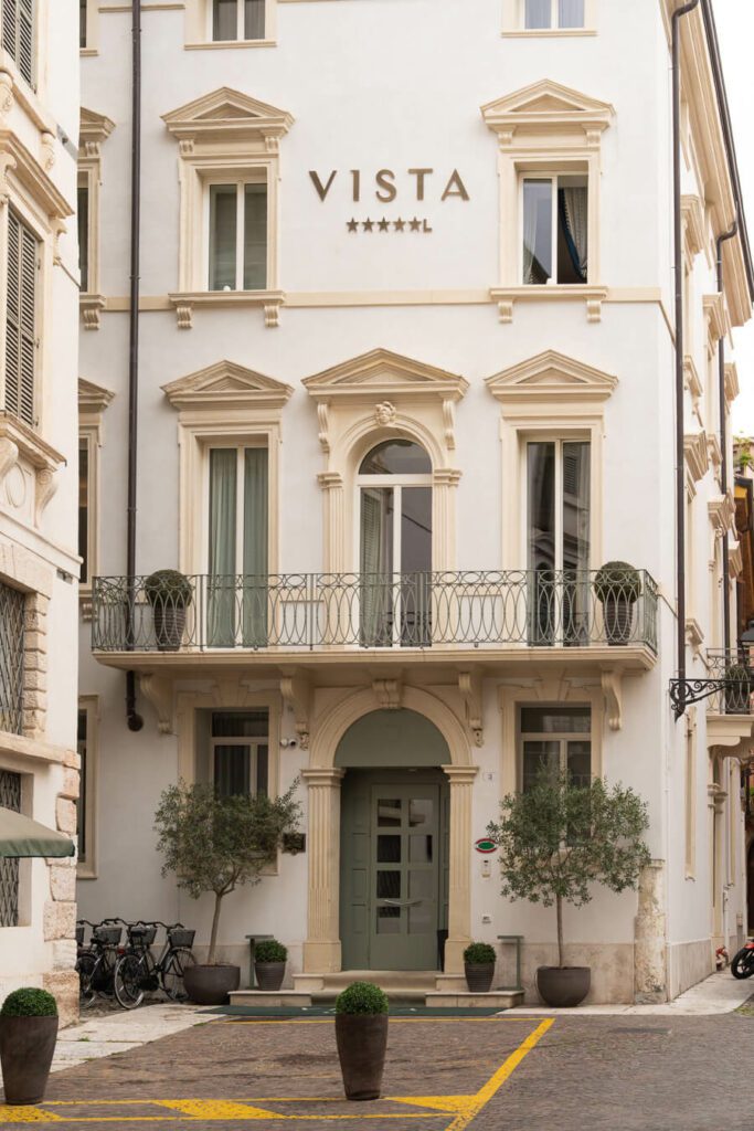 VISTA Verona hotel facade
