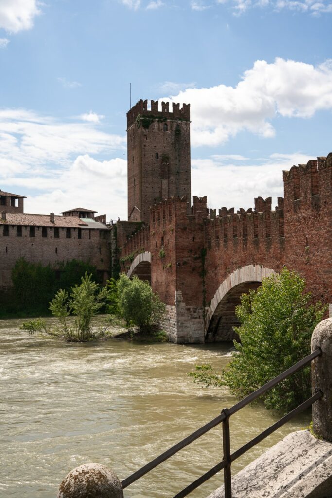 castelvecchio museum and bridge in verona