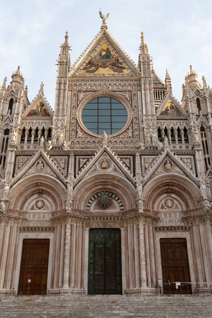 facade of siena duomo