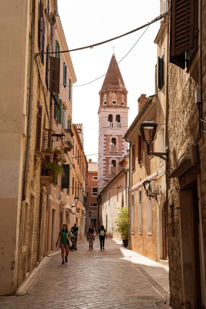 things to do in zadar, exploring the old town