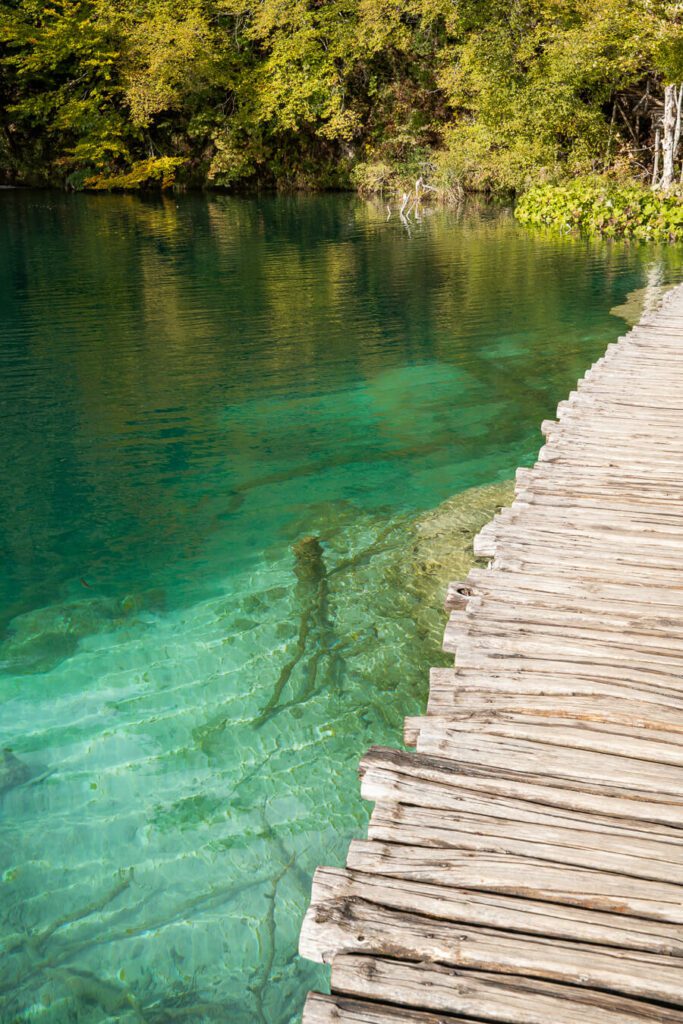 water color at plitvice lakes