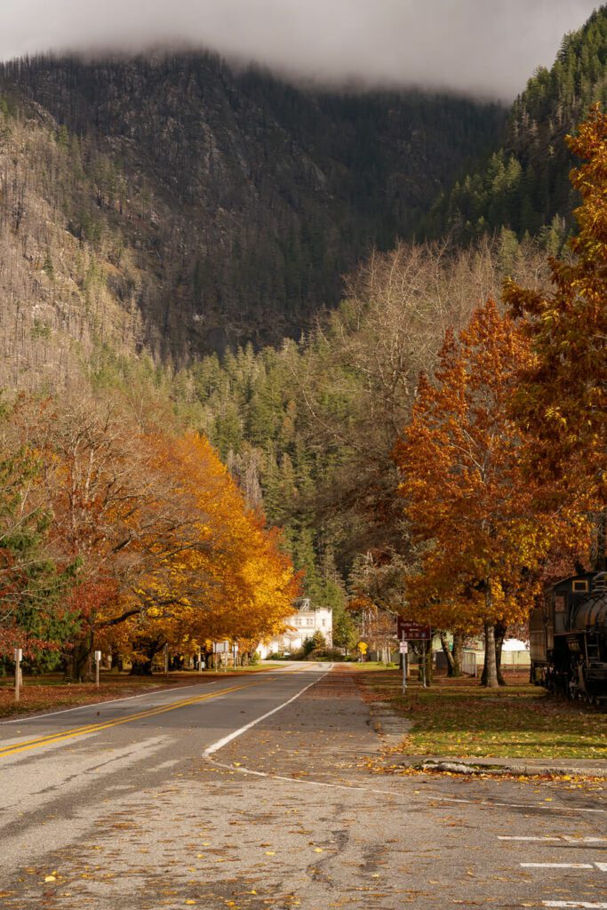 fall foliage in washington, us
