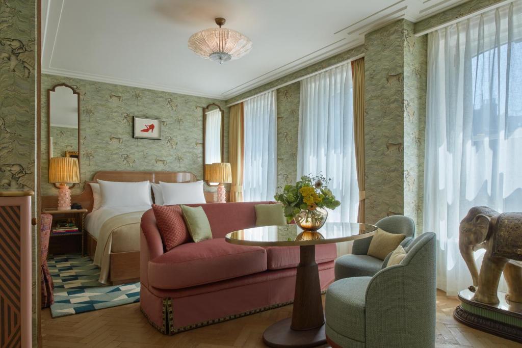 Broadwick Soho guest suite