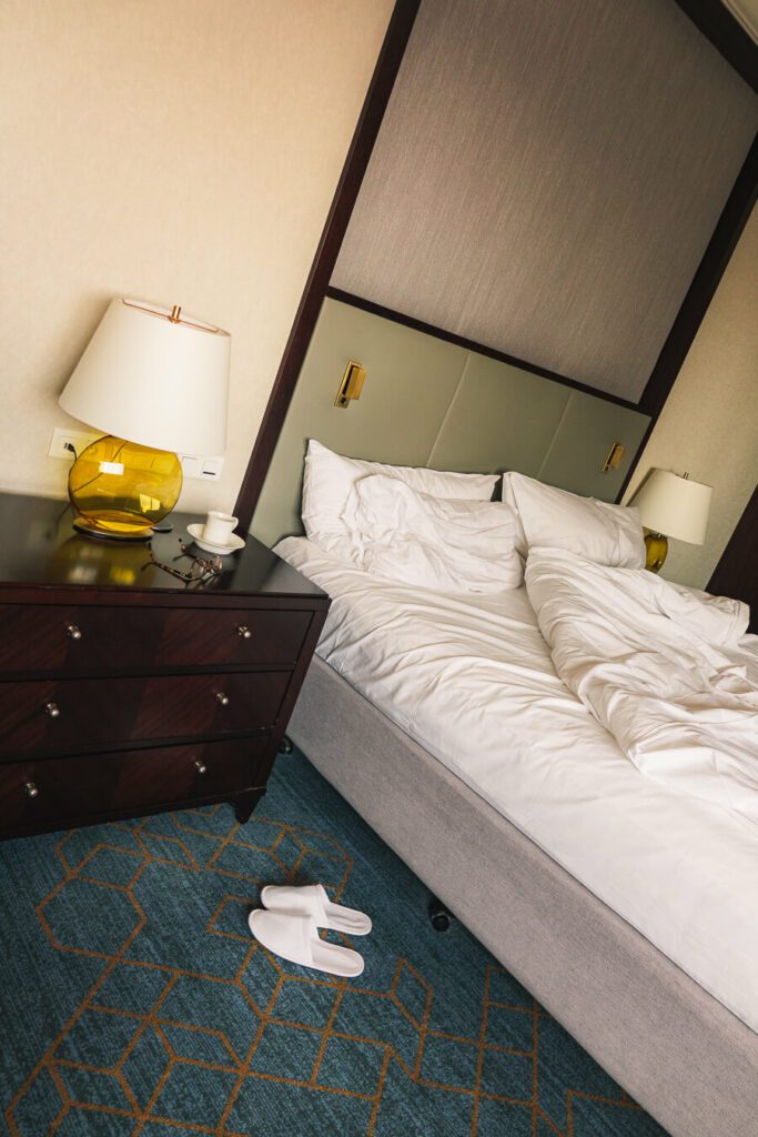 classic room at intercontinental warsaw