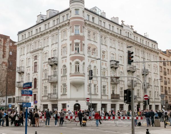 street intersection in praga warsaw