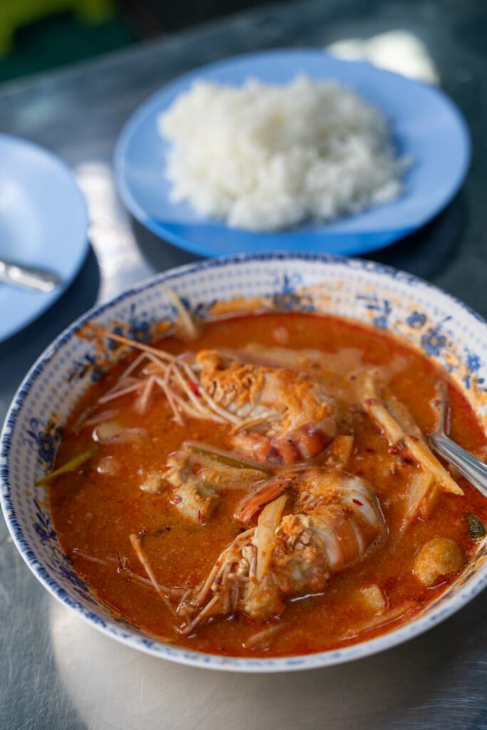 prawn tom yum at mam tom yum kung bangkok