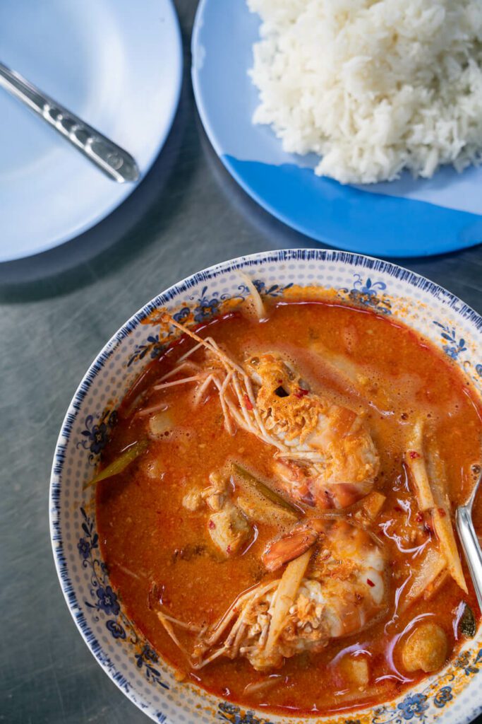 prawn tom yum at mam tom yum kung bangkok